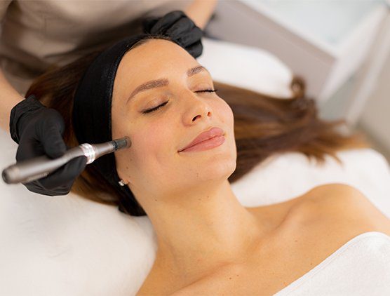 https://img.pristyncare.com/gmb/collagen-facial-about-675dc657c21eb113.jpg